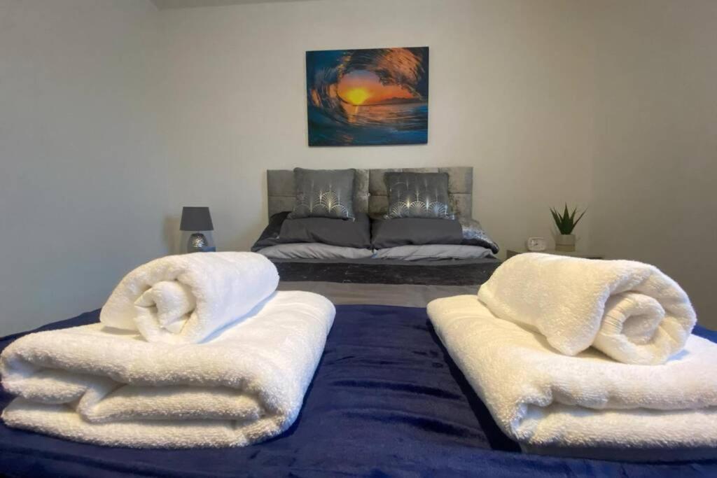 The Onyx Suite - 1 Bed Apartment W/ Free Parking Cardiff Exterior photo