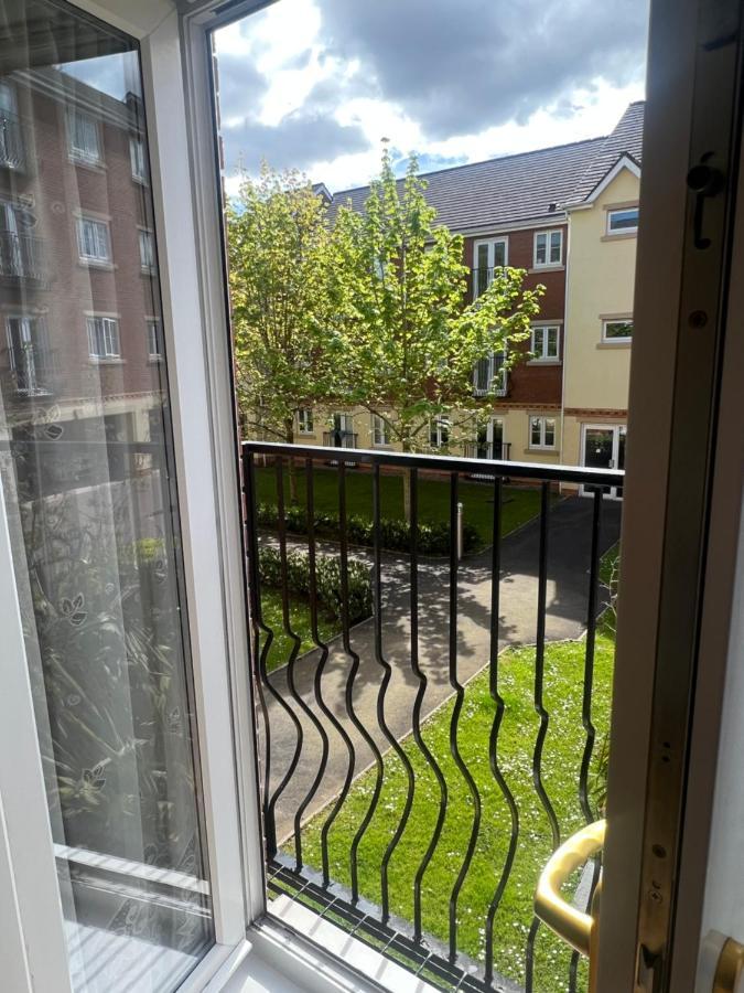 The Onyx Suite - 1 Bed Apartment W/ Free Parking Cardiff Exterior photo